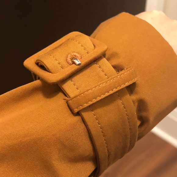 Massimo Dutti trench coat - Picture 5 of 5